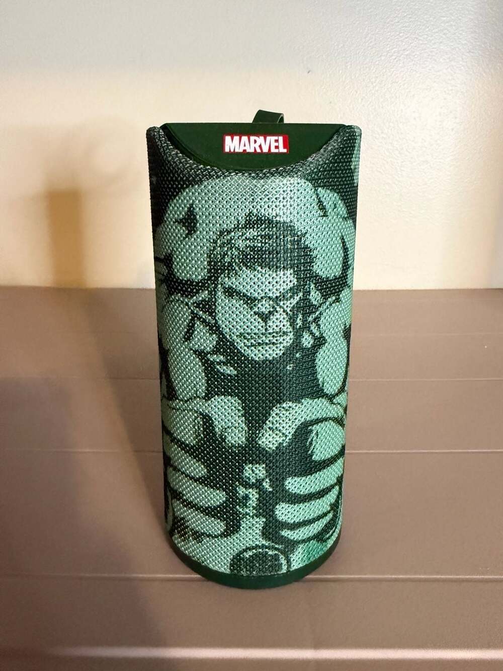 Marvel The Hulk Graphic Print Portable Wireless Bluetooth Speaker Model MV50102F
